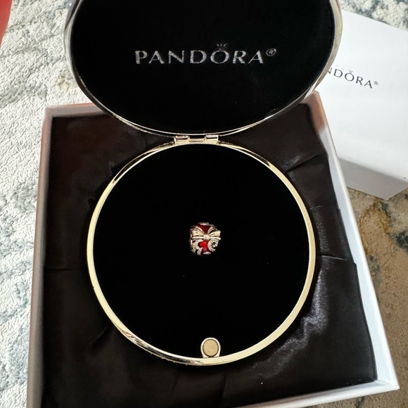 Pandora charm and ornament - Picture 2 of 5